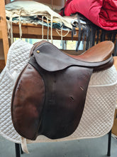 17" Equisport Med Fit English Leather Saddle FREE POSTAGE 🔵