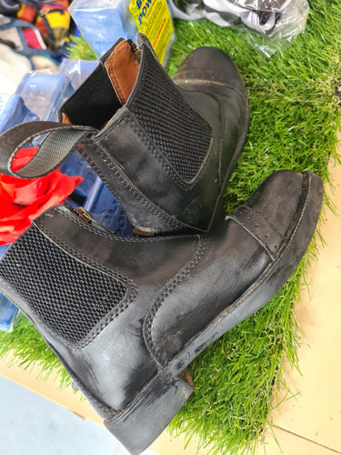 Black children Jodhpurs boots size 11 FREE POSTAGE ■