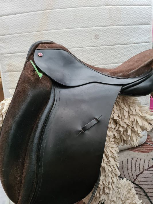 17.5" Albion Legend 5000 medium dressage saddle Brown  FREE POSTAGE 🔵