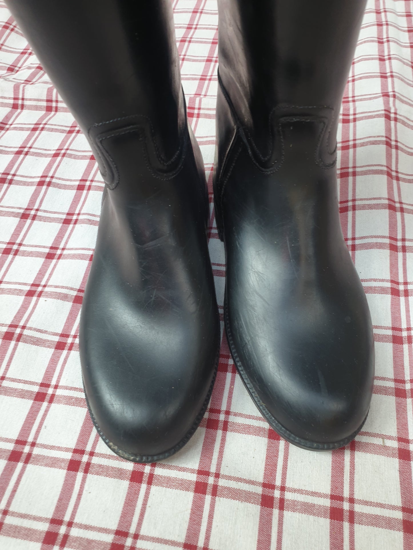 Long rubber riding boots, black, used, kids size 13 FREE POSTAGE *