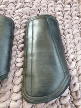 Used full size WW black brushing boots FREE POSTAGE☆