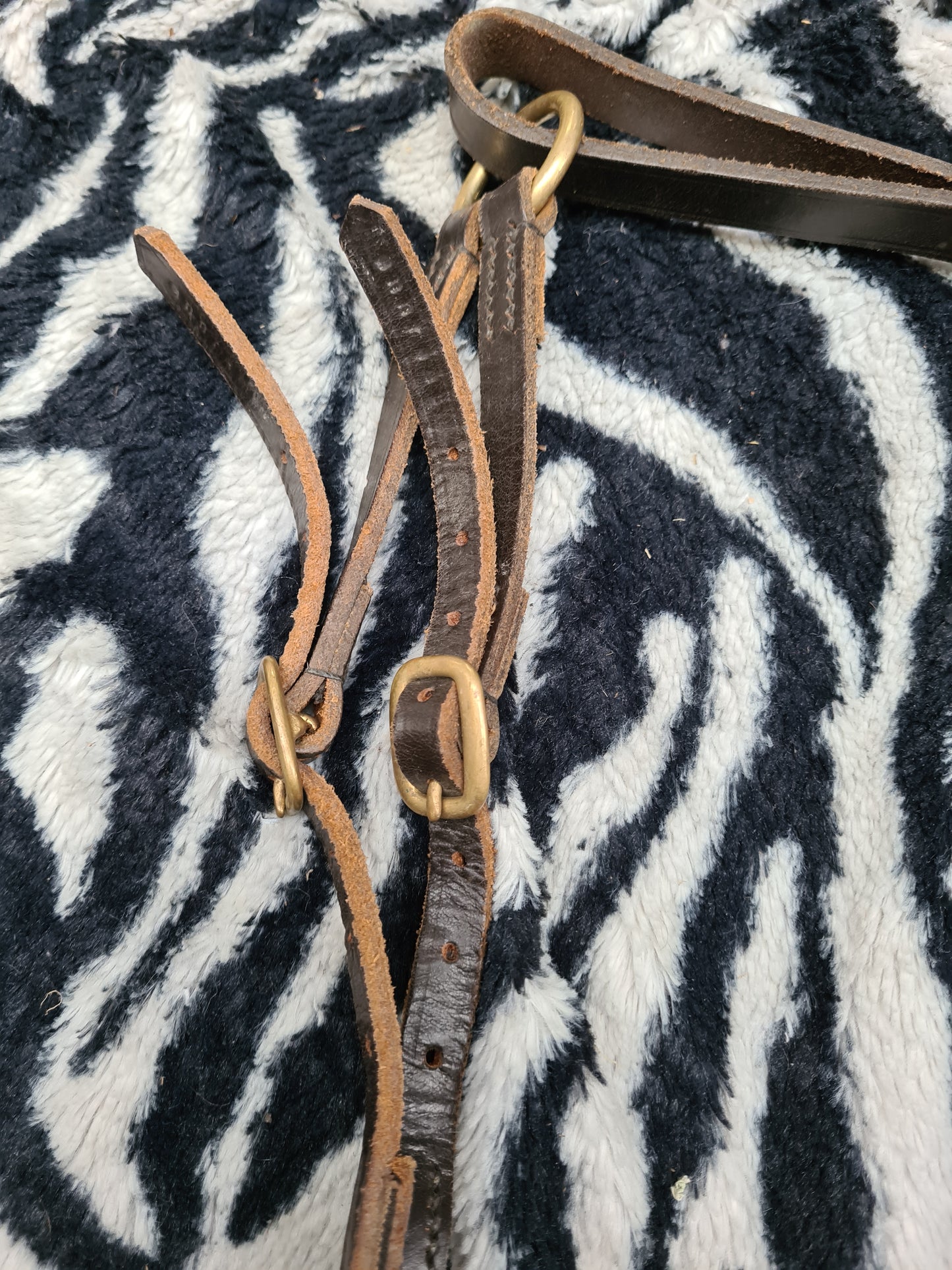 Used brown leather Annrees standing martingale full size FREE POSTAGE☆