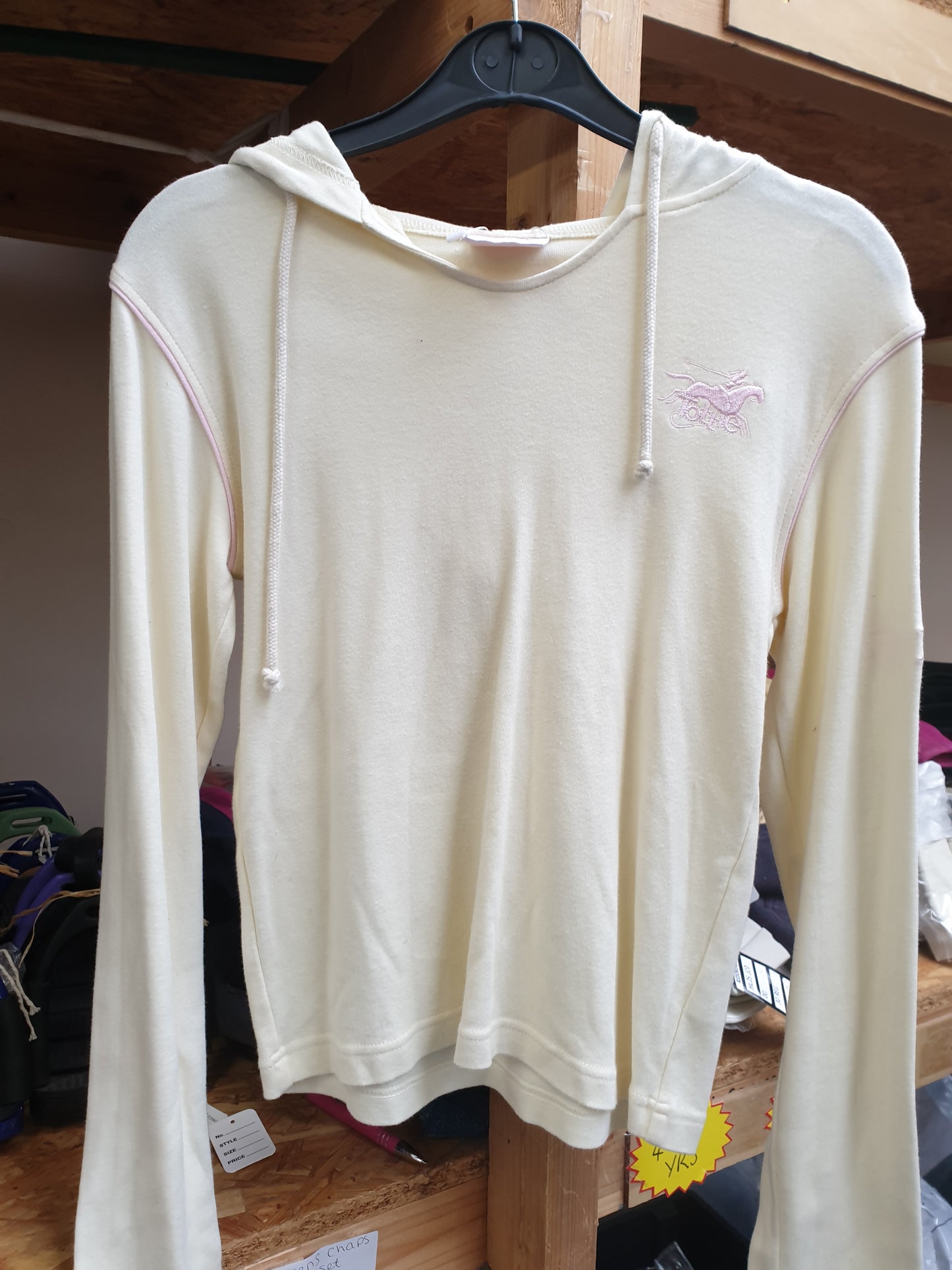 Used small size tottie cream hoodie FREE POSTAGE ✅