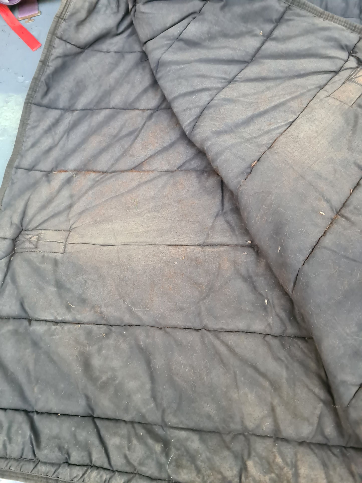 Used 6'9" requisite black quilted under rug FREE POSTAGE 🟢