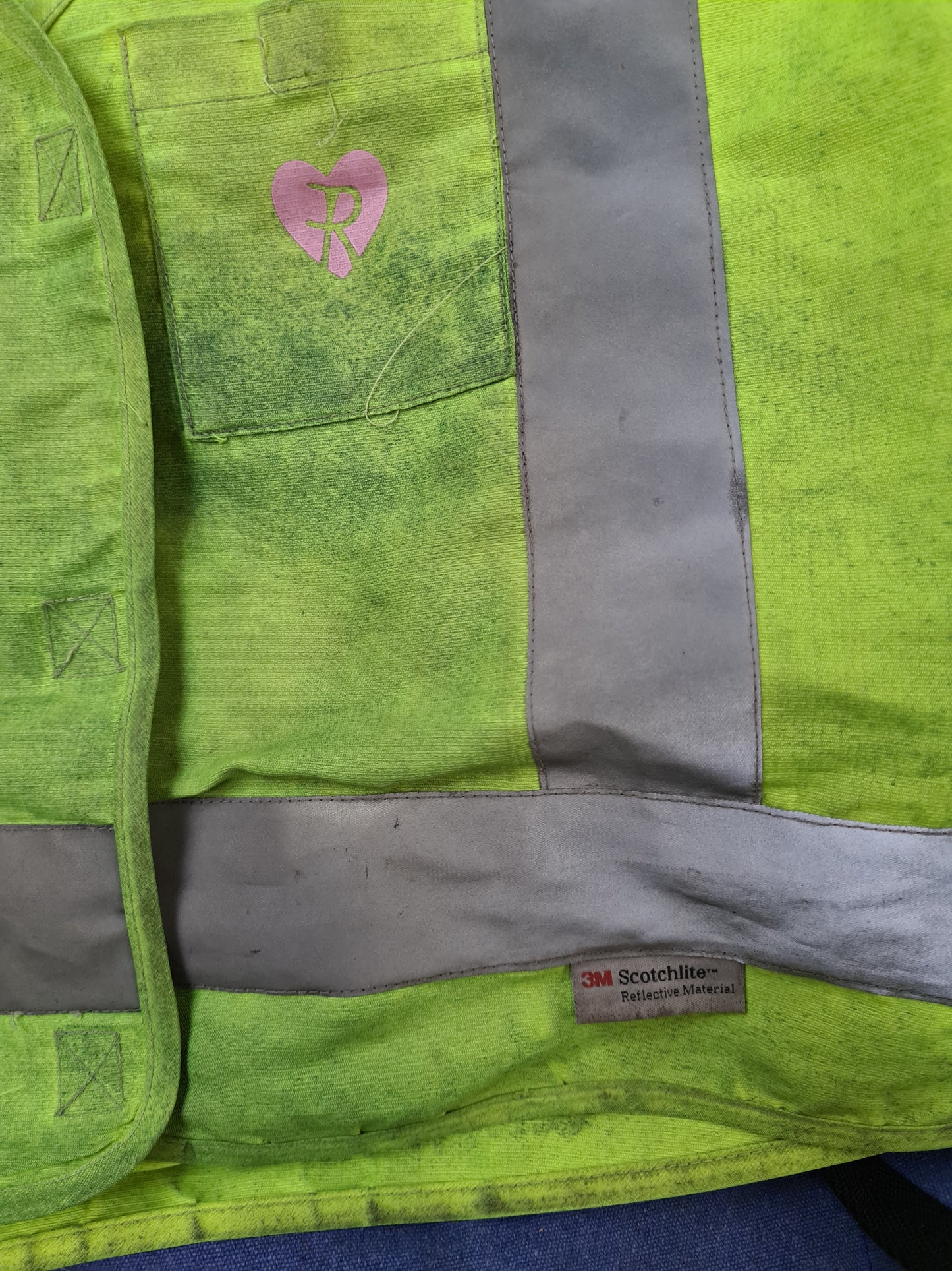 Used 12/13 years hi-vis vest FREE POSTAGE☆