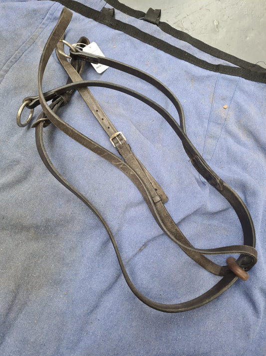 Used full size black leather running martingale FREE POSTAGE☆