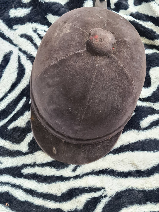 Used 53cm shires black velvet riding hat FREE POSTAGE❤️