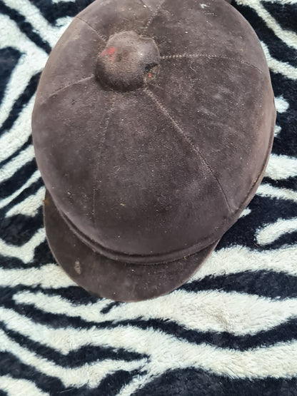 Used 53cm shires black velvet riding hat FREE POSTAGE❤️
