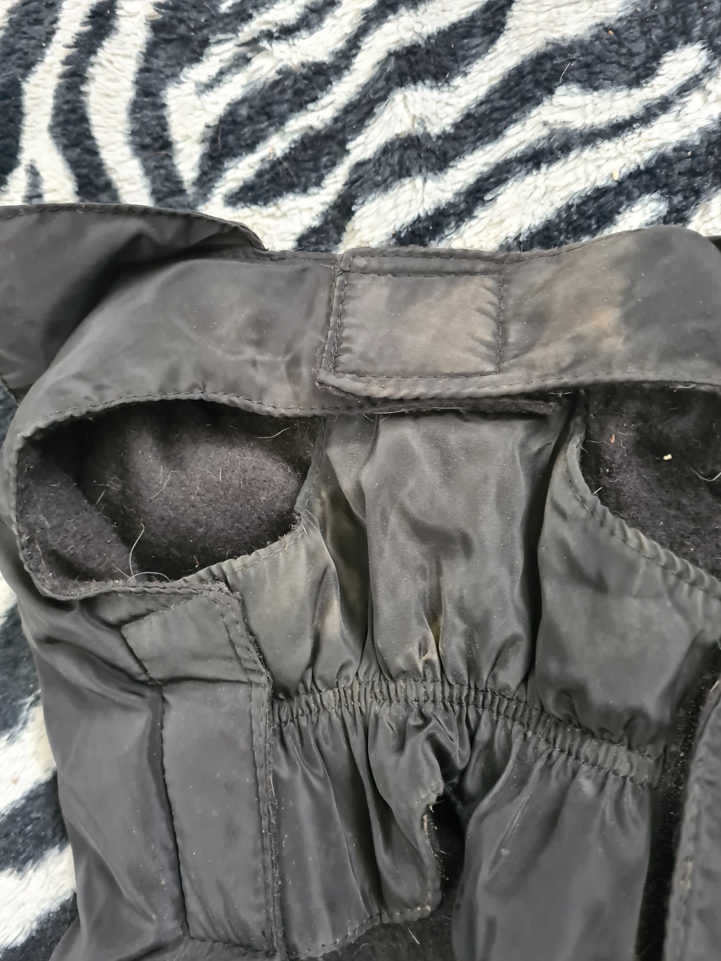 Used small size black dog coat FREE POSTAGE☆