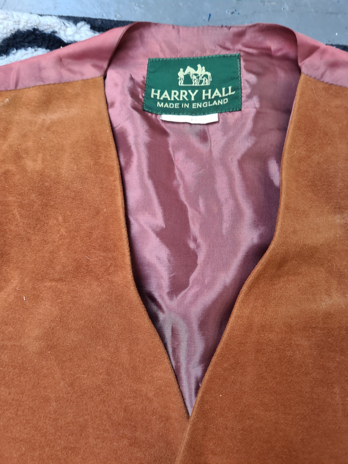 Used size S/M Harry Hall silk and suede waistcoat FREE POSTAGE 🟣