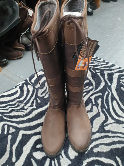 NEW WITH TAGS  Taurus brown size 8 Country boots FREE POSTAGE ✅