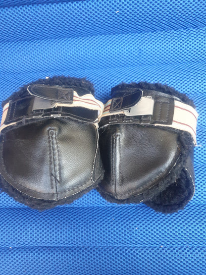 Clarendon Pony size black fetlock boots FREE POSTAGE ✅