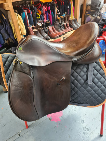 Village saddlery 17" Medium leather GP saddle