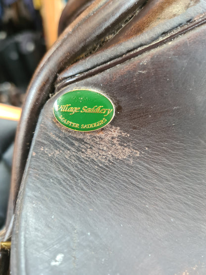 Village saddlery 17" Medium leather GP saddle