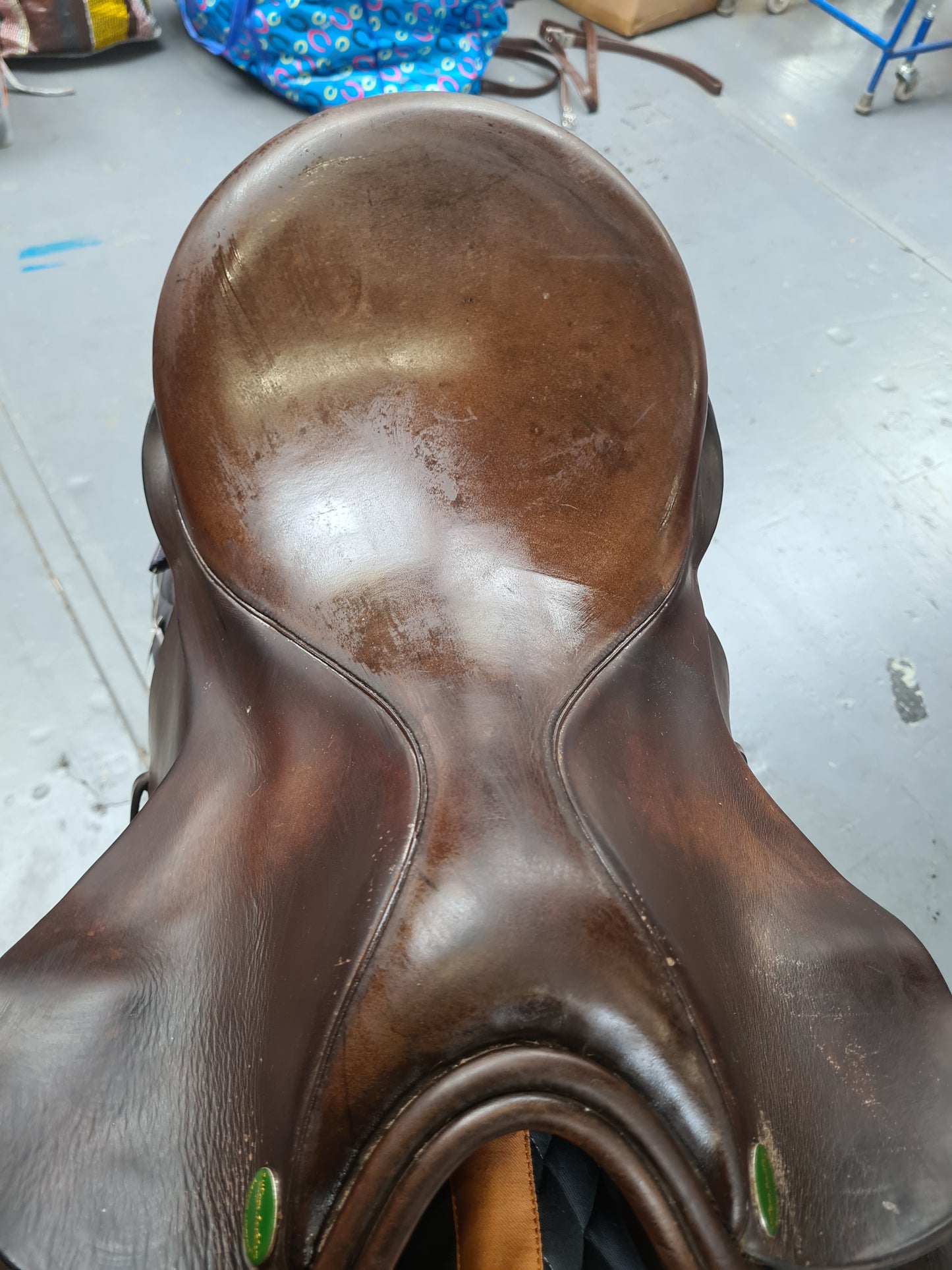 Village saddlery 17" Medium leather GP saddle