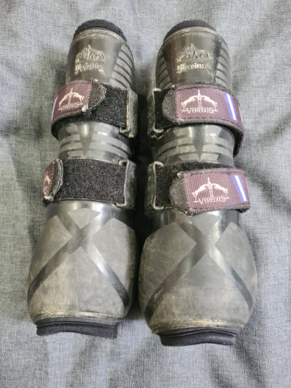 Used VEREDUS cob size black hard shell tendon boots