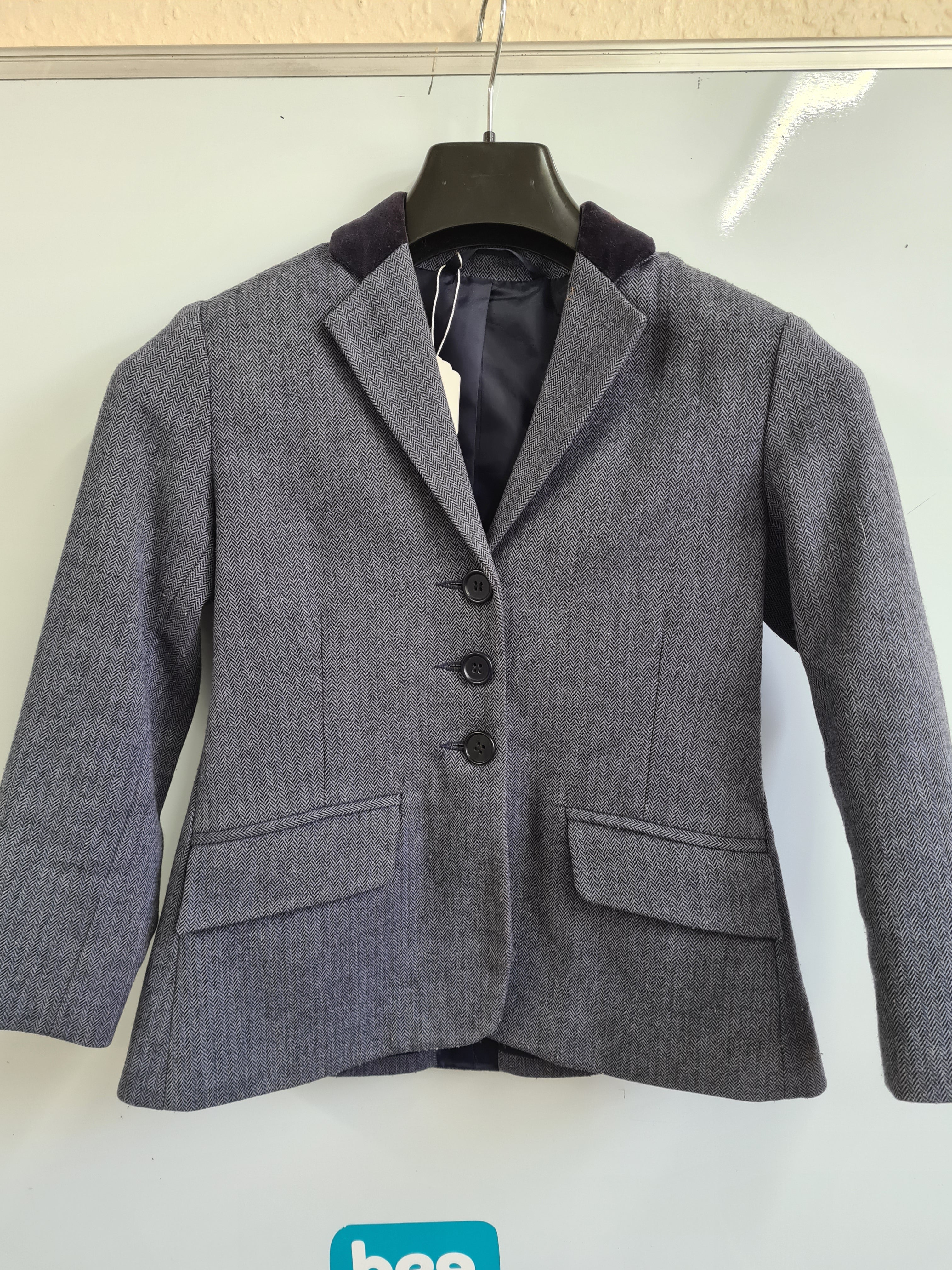 Tagg Navy tweed childs show jacket size 26 FREE POSTAGE Onthehoof