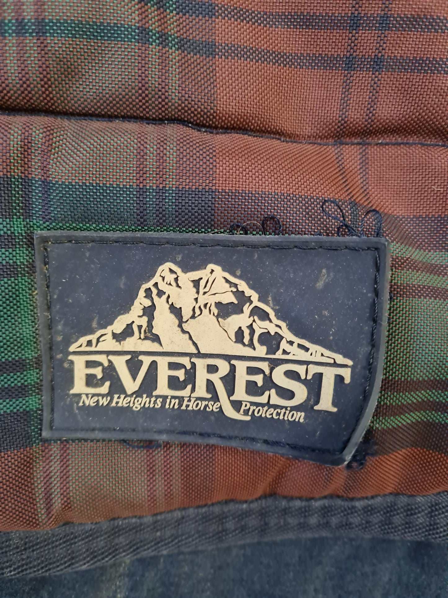 Burgundy and Navy 5"3" Everest HW stable rug FREE POSTAGE 🟢