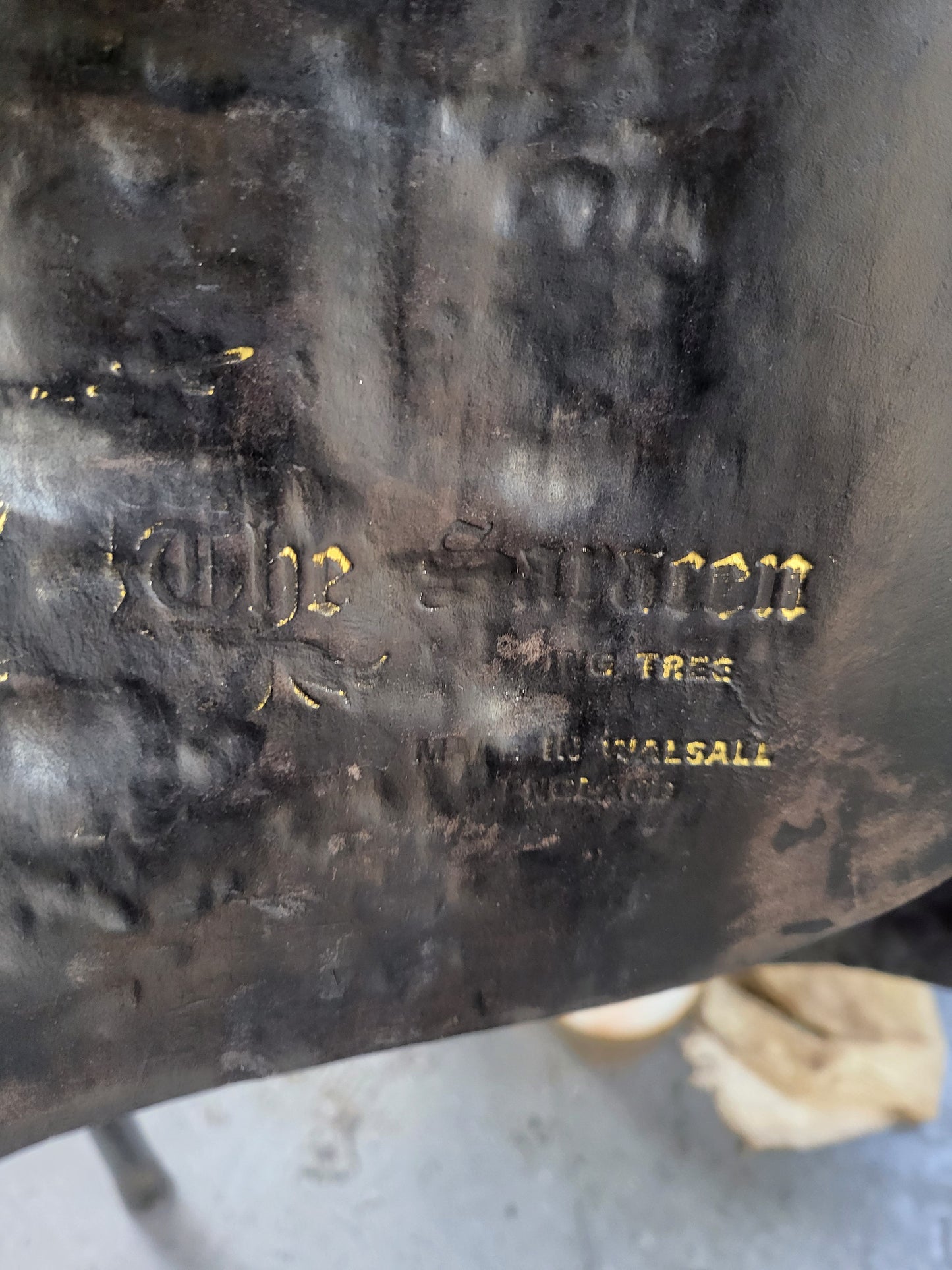 17" Antill Gp black med fit saddle🔵