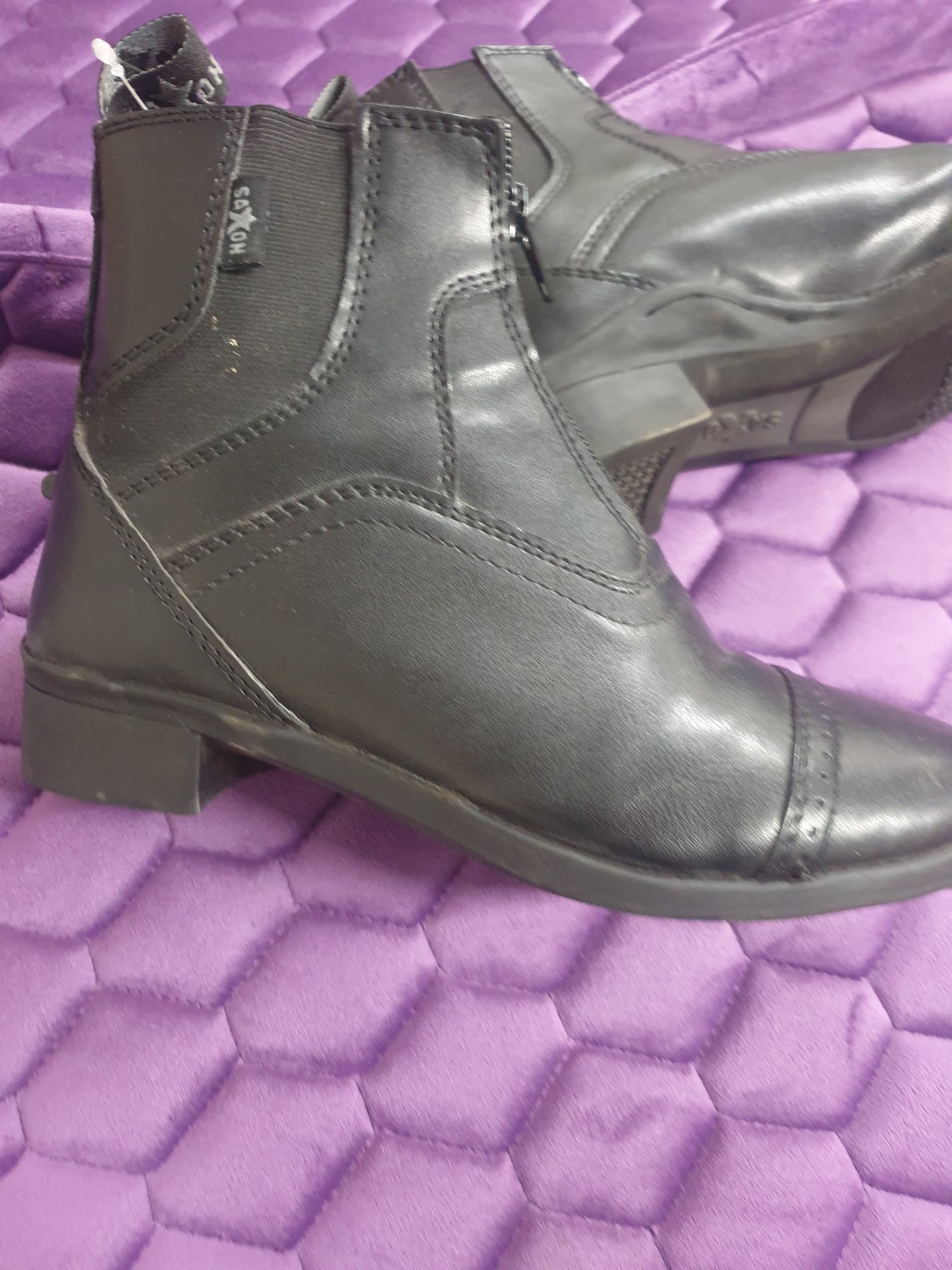 Saxon kids jodhpur boots black leather size 2 FREE POSTAGE 🟢