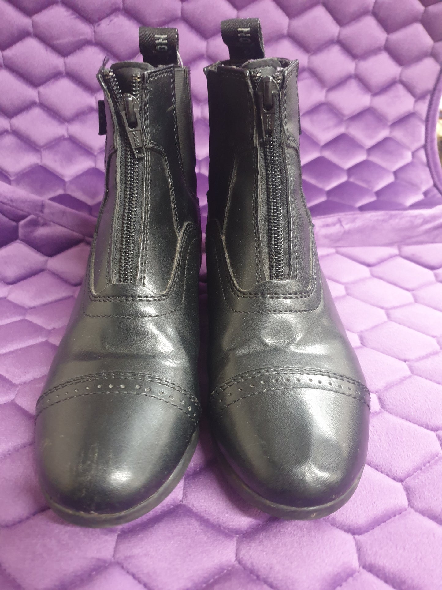 Saxon kids jodhpur boots black leather size 2 FREE POSTAGE 🟢