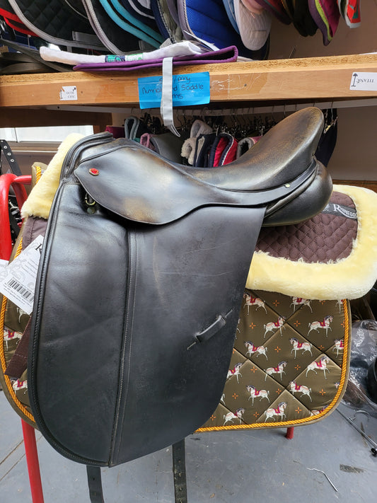 17" Med/wide Albion SLK Dressage saddle