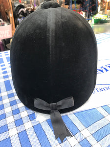 New champion black velvet riding hat 62cm FREE POSTAGE❤️
