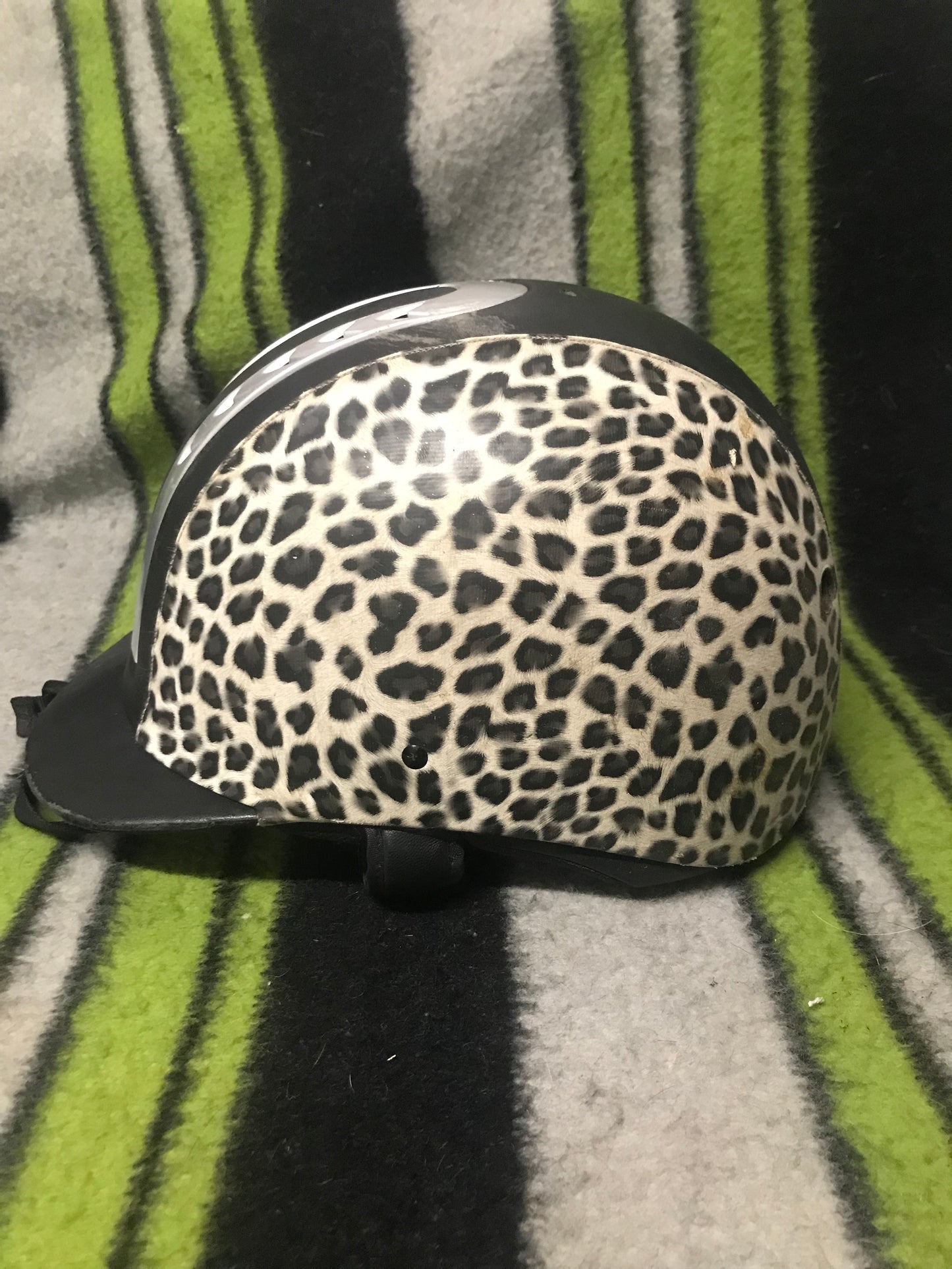 Hkm leopard print riding hat 52cm FREE POSTAGE❤️