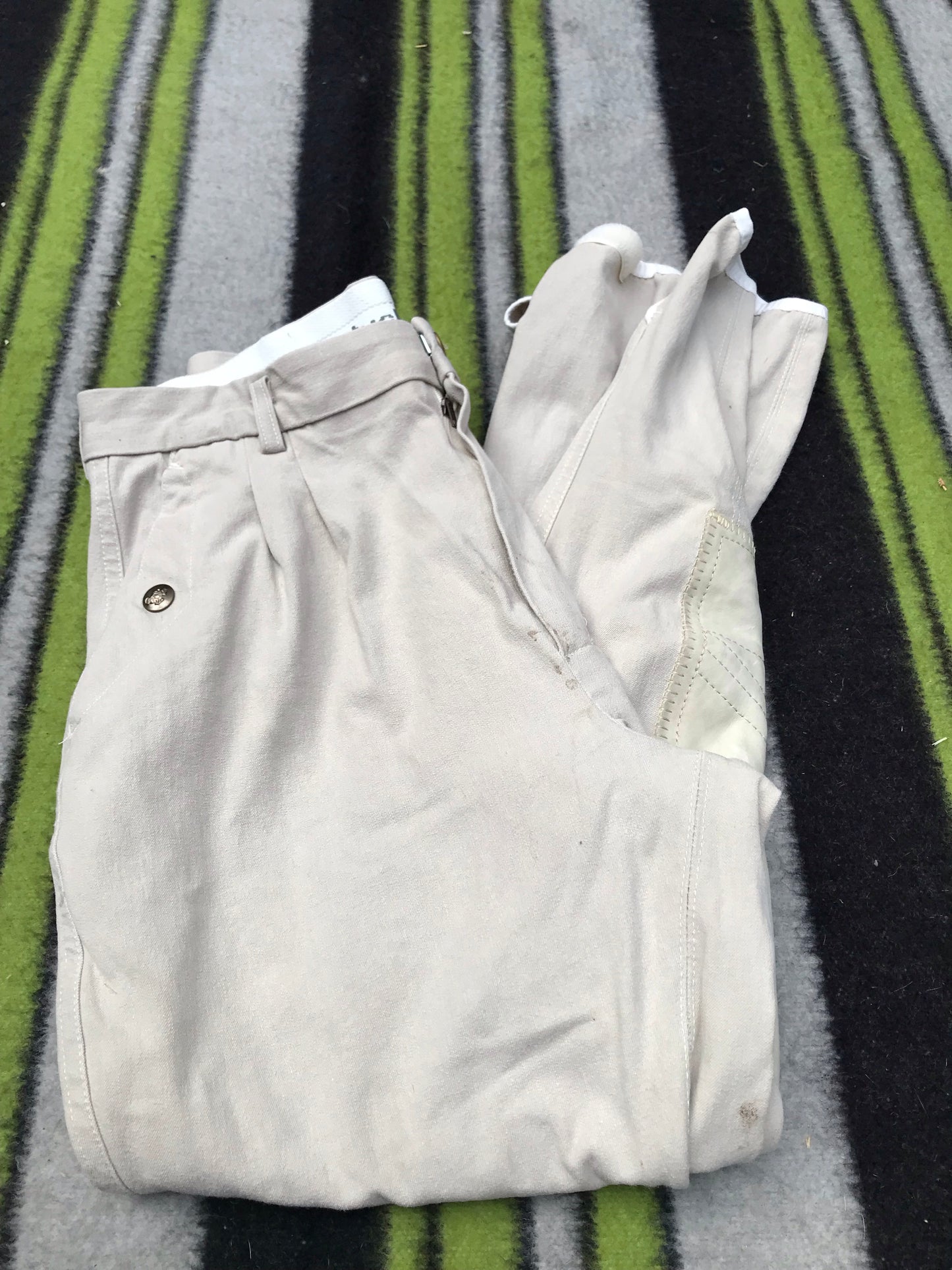 kentucky cream breeches approx size 14 FREE POSTAGE