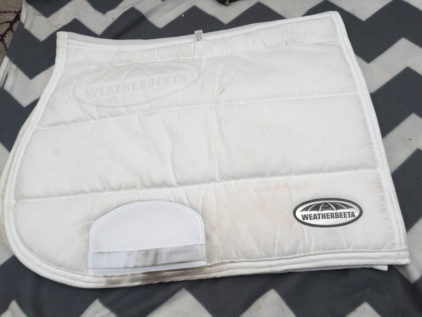 Weatherbeeta white saddle cloth full size thick padded FREE POSTAGE