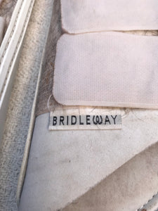 Bridleway white brushing boots size large FREE POSTAGE
