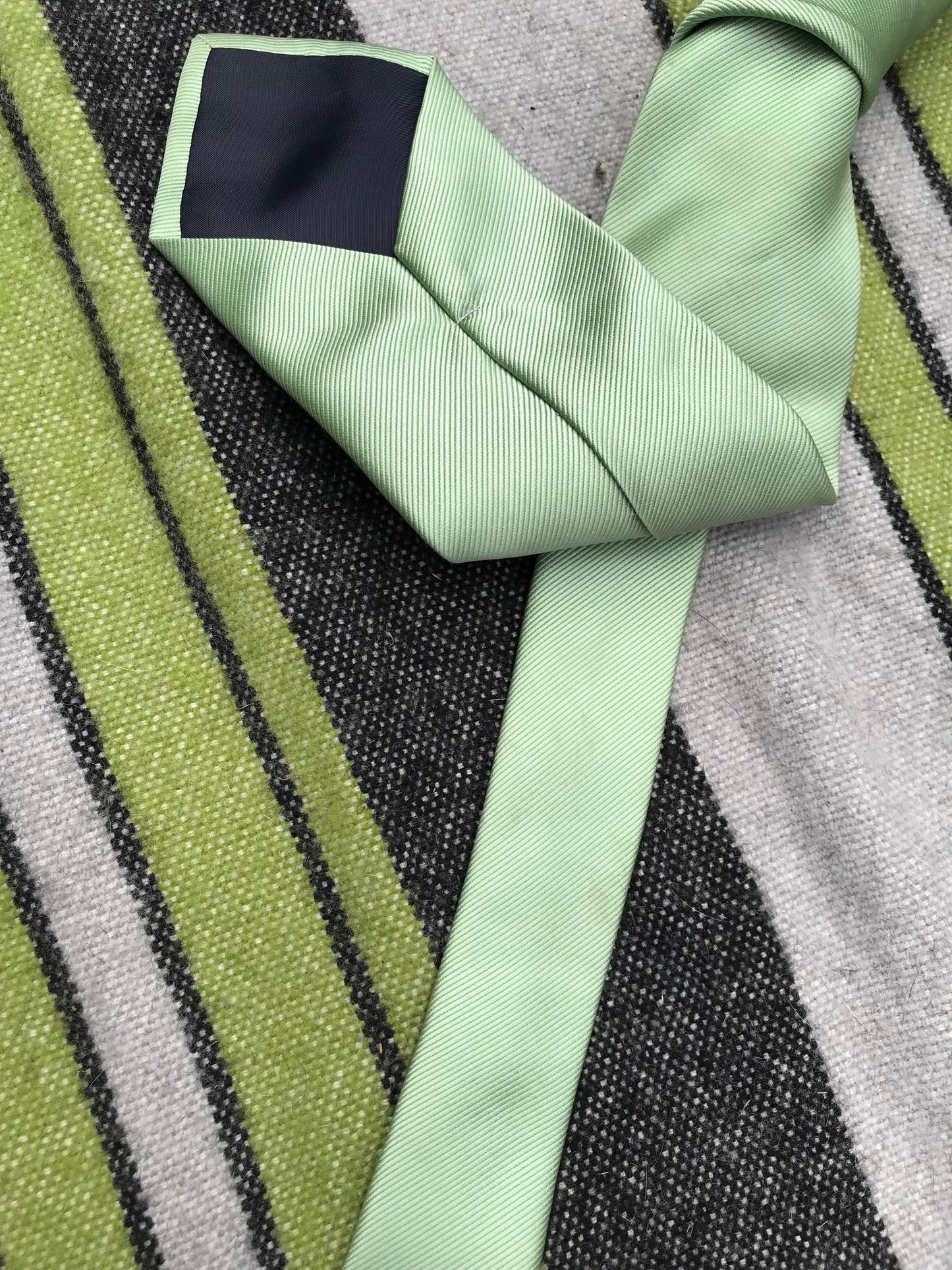 Marks and Spencer's  Light green show tie FREE POSTAGE ■