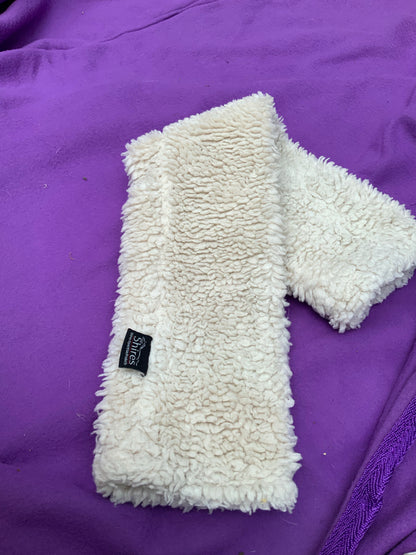 Used Shires white fleece material girth cover (FREE POSTAGE)