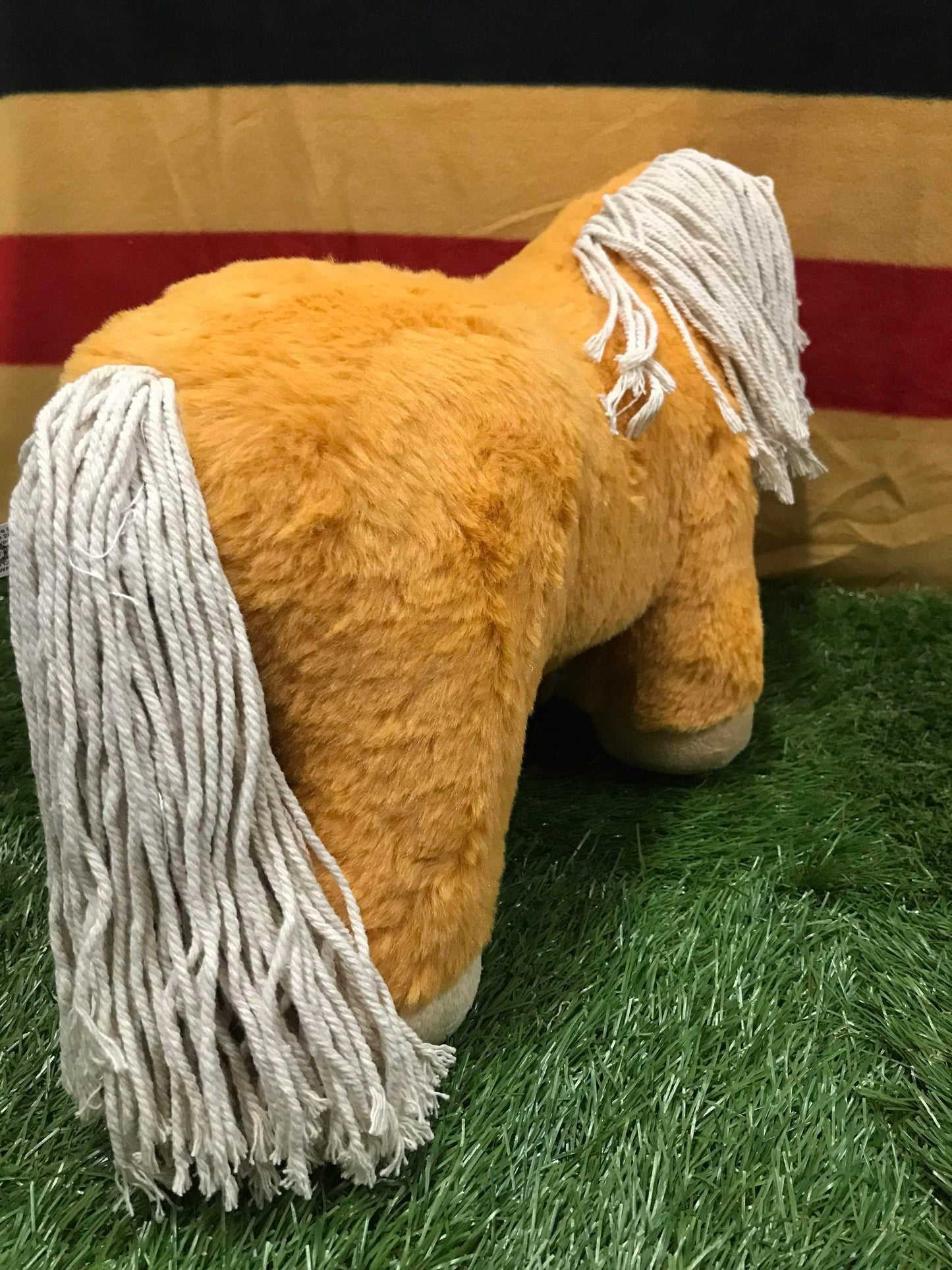 New crafty ponies chestnut flaxen mane and tail