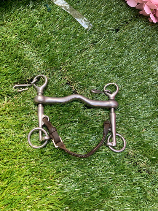 Egg butt snaffle with a link size 5”