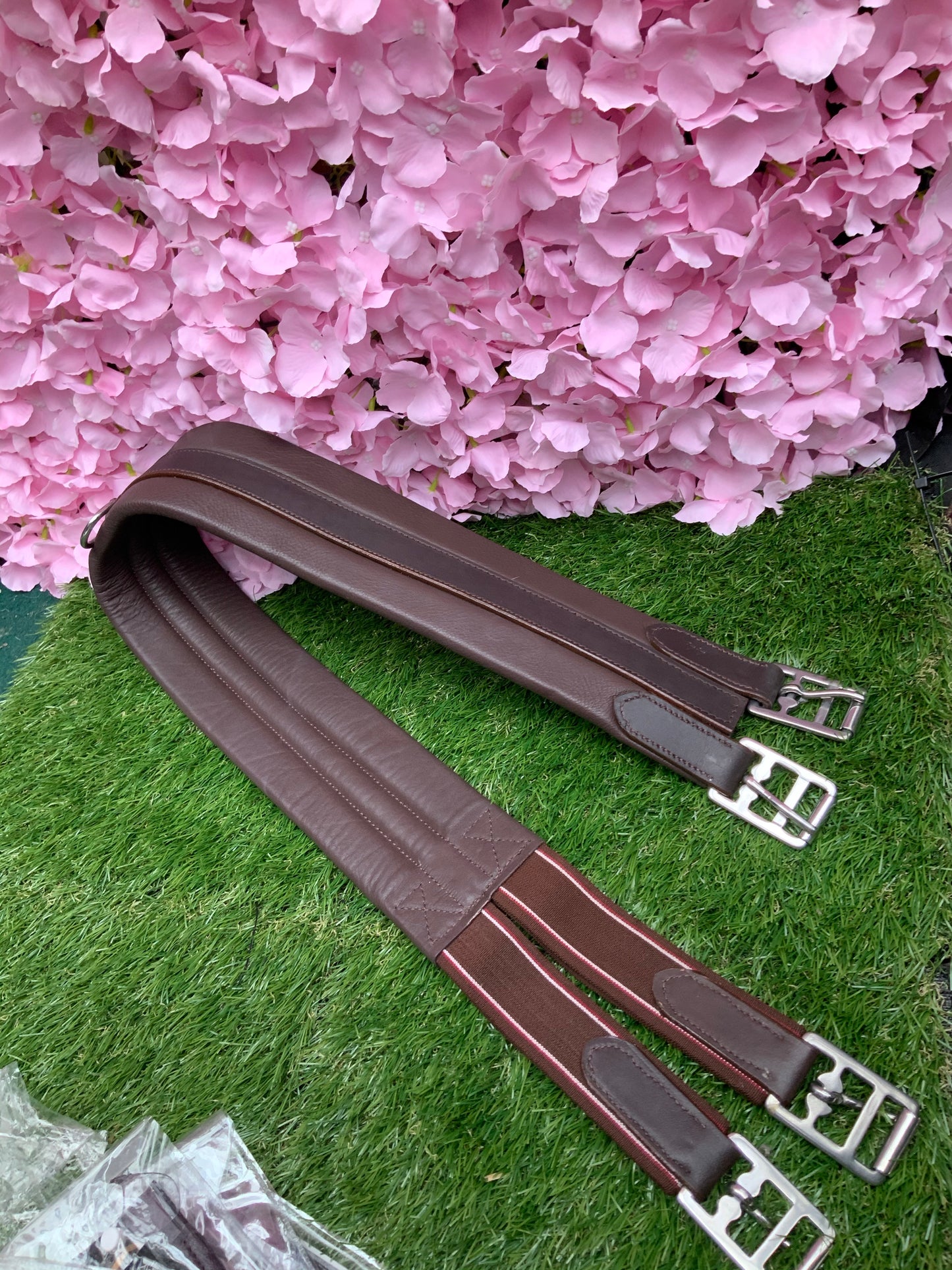 New Wow RANGE Brown leather girth’s in 38”,42”,44”,50”,52”,54”. ❤
