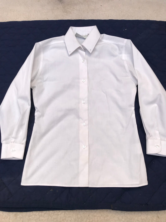 Pretty ponies white showing shirt 26”