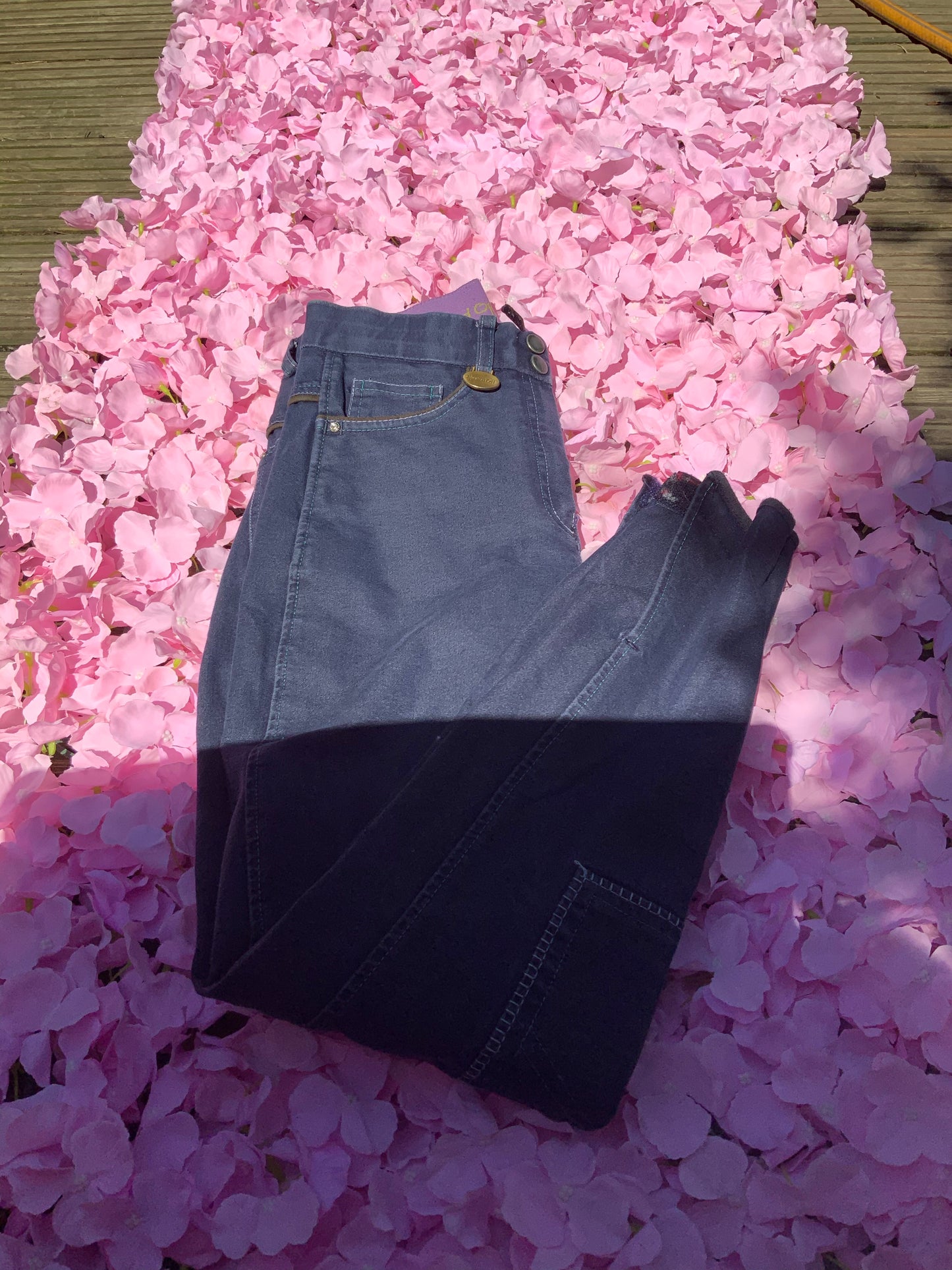 Hacked off blue jean type material breeches in 26 regular (FREE POSTAGE)