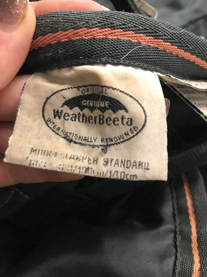 Weatherbeeta black with orange stitch 5’9 stable lightweight FREE POSTAGE🟢