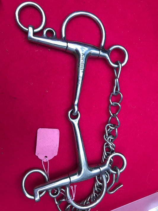 5 1/2”. Pelham snaffle with Chain