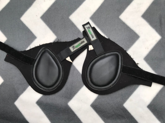 Requisite fetlock boots size large