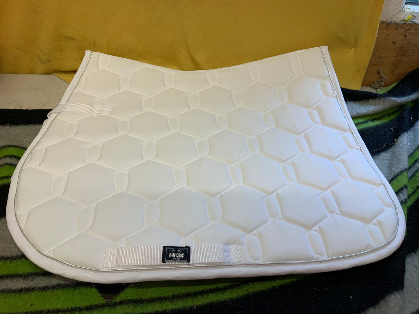 HKM white saddle pad. Cob size. Free postage