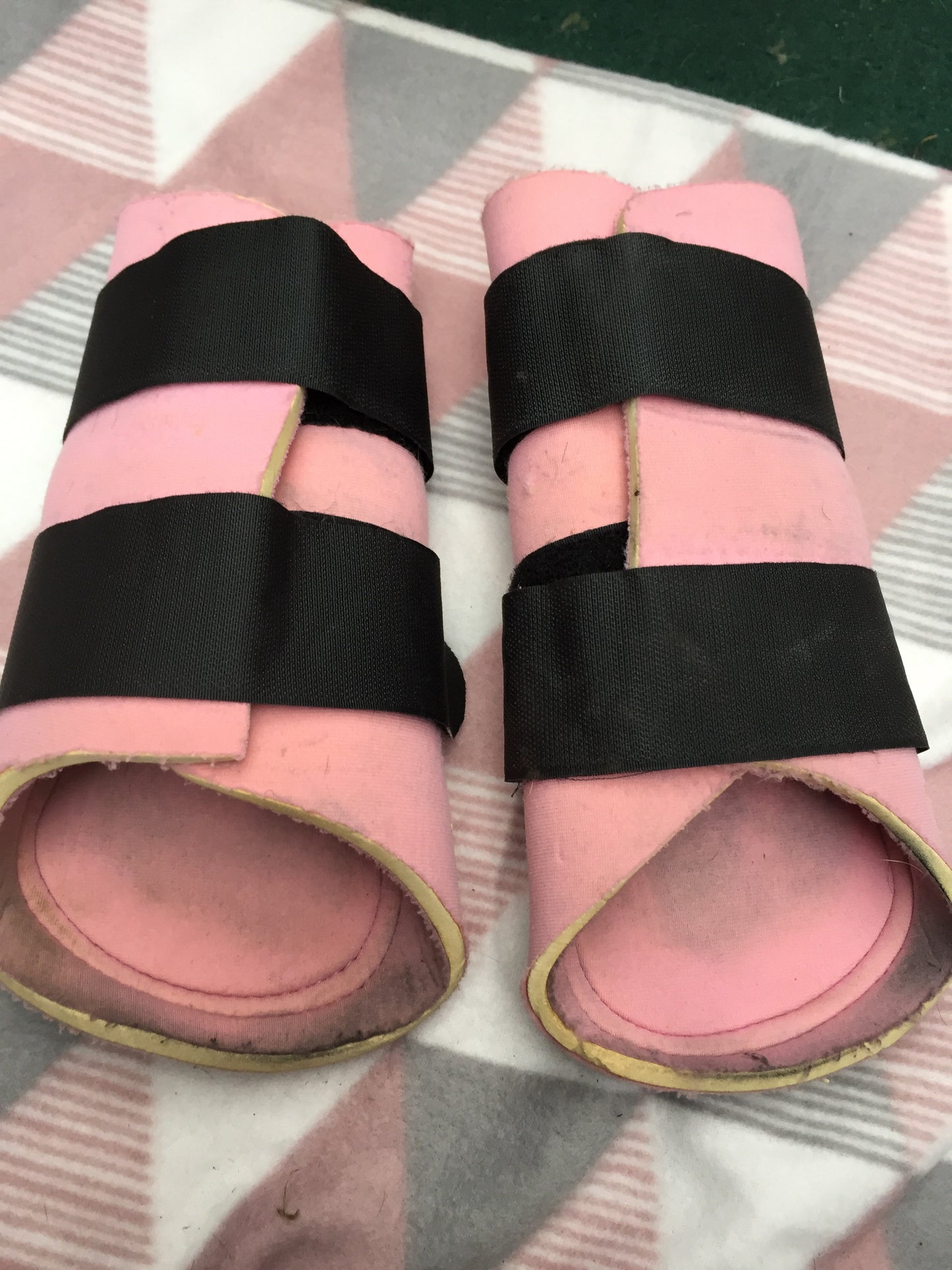 Shires full size pink and black brushing boots FREE POSTAGE